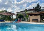 Location vacances Castelmoron-sur-Lot - Le parc de Gouts-1