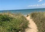 Location vacances Dives-sur-Mer - Villa 600m de la plage calme Location possible à partir de 3 nuitées, pouvant accueillir 6-8 pers Activités nautiques randonnée vélo pêche golf casinos-2
