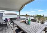 Location vacances Marks Point - Whale Tales at Caves Beach Villas-4