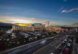 Hôtel Sparks - Peppermill Resort Spa Casino-1
