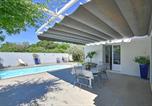 Location vacances Remoulins - 3 Bedroom Beautiful Home In Remoulins-1