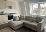 Location vacances  Gare de Swindon - New 2 Bedroom Apartment Old Town Swindon-1