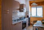 Location vacances Sant'Agata di Militello - 2 Bedroom Beautiful Home In Torrenova-4