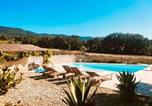 Location vacances La Tour-d'Aigues - Mas &quote;Les Espinettes&quote; avec piscine-4