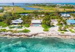 Location vacances  Grand Cayman - Thatch Hill - Renovated Beach House with Pool, Short Walk to the Rum Point Club-3