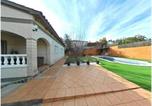 Location vacances Cunit - Casa con piscina de 8-14 personas-1