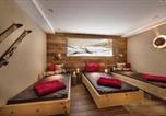 Hôtel Zugspitze - Bayern Resort Hotel - Adults only - mit Zugspitzblick - Eibsee-Nähe - Wellnessbereich - Naturpool im Sommer-1