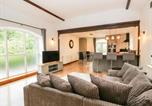 Location vacances Arnside - Coach House-1