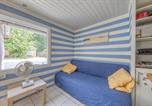 Location vacances Plage de Gujan-Mestras - Chalet B Village Vacances-3