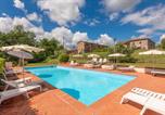 Location vacances Casole d'Elsa - Rustico Con Jacuzzi In Toscana-2