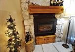 Location vacances Taos - Valley Condo 111 - Dancing Bear Retreat - Creekside - Wifi - Hot Tub - Fireplace - Washer - Dryer - Playground-1