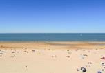 Location vacances Koksijde - Beautiful Home In Oostduinkerke-4