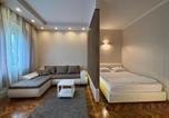 Location vacances Novi Sad - Central Apartment Close to Everything-2