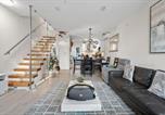 Location vacances Squamish - Cozy Family 2br w Rooftop Patio in North Van-1