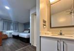 Location vacances Calgary - Econo Lodge Motel Village-3