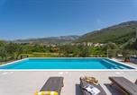 Location vacances Split - New! Villa Mamma Mia, a 6-bedroom property with 40sqm pool-3