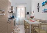 Location vacances  Province de Syracuse - Sicania Apartment-4