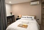 Location vacances Khlong Tan Nuea - Modern Studio in Sukhumvit 39 Near Bts Phrom Phong-2