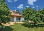 Location vacances Viens - Amazing Home In Sainte Croix-À-Lauze-3