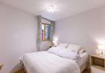 Location vacances Luz-Saint-Sauveur - T2 cosy en centre-ville avec parking, proche commodités, 3 stations de ski, non fumeur - Fr-1-402-118-4