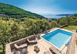 Location vacances Mošćenička Draga - Stunning Apartment In Moscenicka Draga With Wifi-1