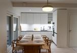 Location vacances Vantaa - Glorious two-floor house, 4 bedrooms, sauna, park-1