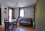 Location vacances Jausiers - Confortable T2 avec balcon et parking à Jausiers - Fr-1-165a-174-2