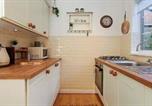 Location vacances  Gare de Dorridge - Cosy & Charming Cottage Close to Nec Airport Jlr-2
