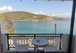 Location vacances Spetses - Vasilis Apartments Beachfront-2