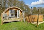 Location vacances Chediston - Vine View-1