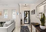 Location vacances Newcastle - Beautiful Terrace Home with Courtyard-4