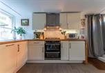 Location vacances  Gare de Bath - Charming 18th century cottage - central - parking-2