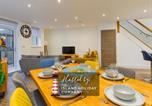 Location vacances Sandown - Jollys-Contemporary Beachfront Property, Pet Friendly with optional Hot Tub-2