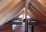 Location vacances  Allier - Chalet indépendant avec jardin et accès piscine près de St Pourçain - Fr-1-489-151-2
