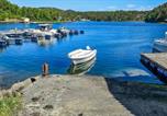 Location vacances Haugesund - Cozy Apartment In Sveio With Kitchen-4