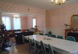 Location vacances Ygrande - Maison de maître Xixe s. avec piscine et jardin - Fr-1-489-504-4