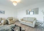 Location vacances  Gare de Dundee - Casa Fresa - 31b High Street-4