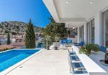 Location vacances Vransko - Luxury villa Fleur with pool-4