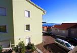 Location vacances Primorsko-Goranska - Apartment in Crikvenica 39071-1