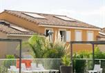 Location vacances Latour-Bas-Elne - Pavillon T3 avec Piscine, Spa et Salle de Sport près de la Plage - 6 Couchages - Fr-1-732-38-1