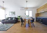 Location vacances Vrsi - Cozy Home In Vrsi-3