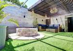 Location vacances Port Elizabeth - Peace Love and Joy Self Catering Units-2