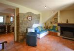 Location vacances  Province de Pérouse - Stunning Home In Pietralunga With House A Panoramic View-4