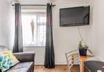 Location vacances  Gare de Sutton Coldfield - Cozy House Room Rental in Birmingham, West Midlands-1