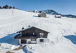 Location vacances  Haut lieu tectonique suisse Sardona - Chalet Theresia-1