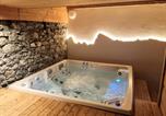 Location vacances Sixt-Fer-à-Cheval - Chez Léon Jacuzzi et sauna-3