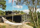 Location vacances Haugesund - Gorgeous Home In Sveio With Kitchen-2