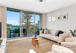 Location vacances Glenelg - Waterfront Resort-Style Living at Glenelg Beach-1