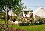 Location vacances Dilsen-Stokkem - Hoeve de Binnenplaets - Cozy four glamping tent-1