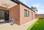 Location vacances Gisborne - Spacious 4-Bed Home with Private Outdoor Area-3